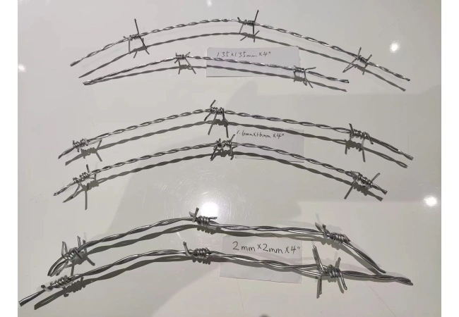 Linea di produzione del filo spinato Automated barbed wire production line with galvanized steel wire coils and quality inspection